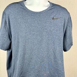 Nike T-shirt